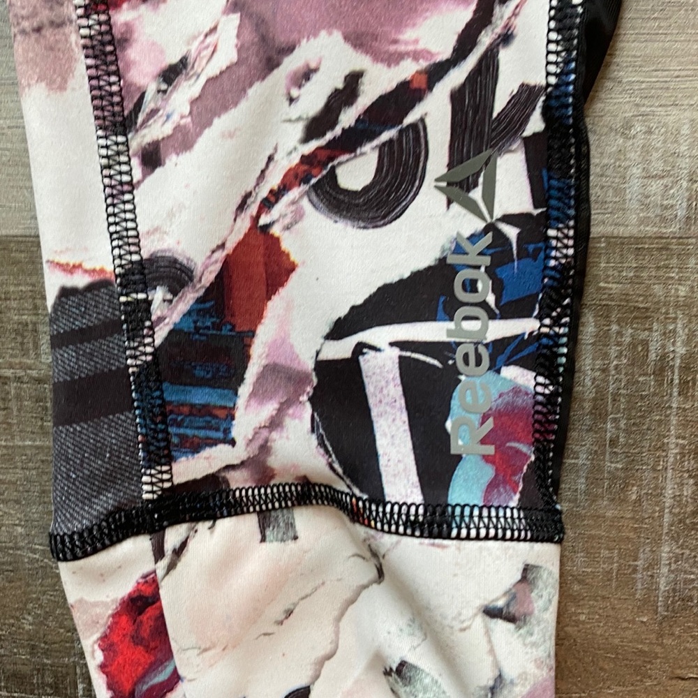 🧜♀️ Reebok Capri Leggings - Picture 2 of 5